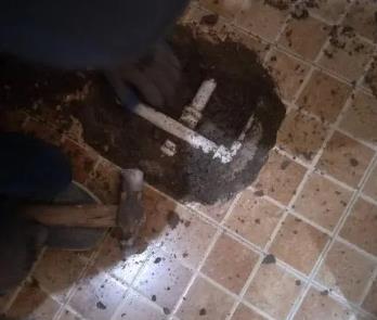 苏尼特右卫生间漏水维修公司为您分享下卫生间渗水如何处理及注意事项